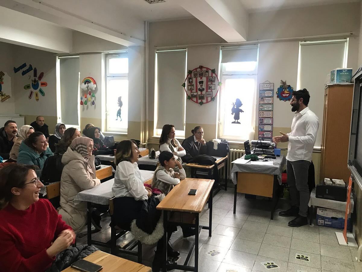 Erzincan’da 141 öğretmene bilgilendirme eğitimi yapıldı