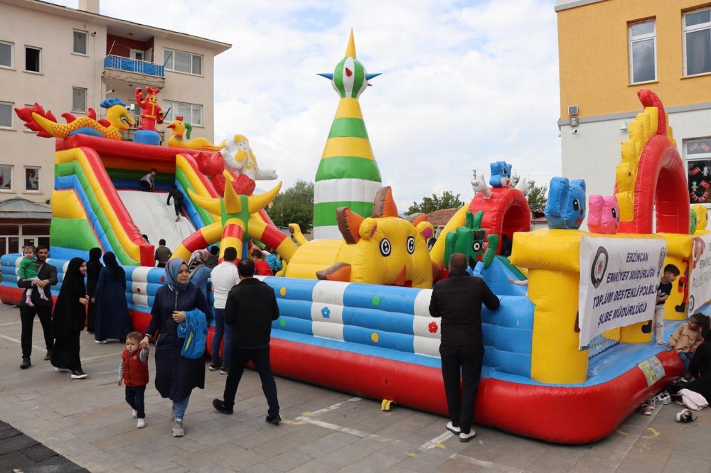 ‘Balon Park’ çocuklara eğlenceli saatler yaşatıyor