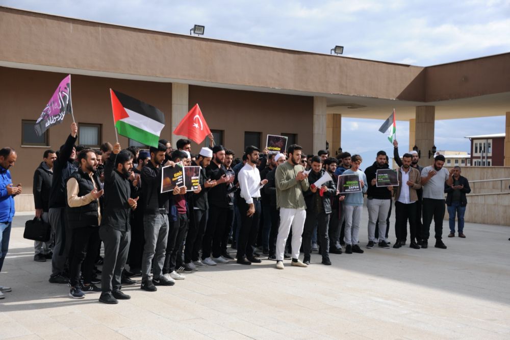 EBYÜ Öğrencilerinden Filistin’e Destek Açıklaması