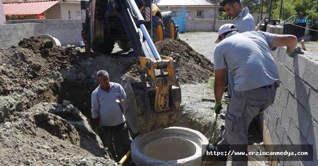 Erzincan Belediyesi, Su ve Kanalizasyon Müdürlüğü ekipleri, çalışma programı kapsamında
