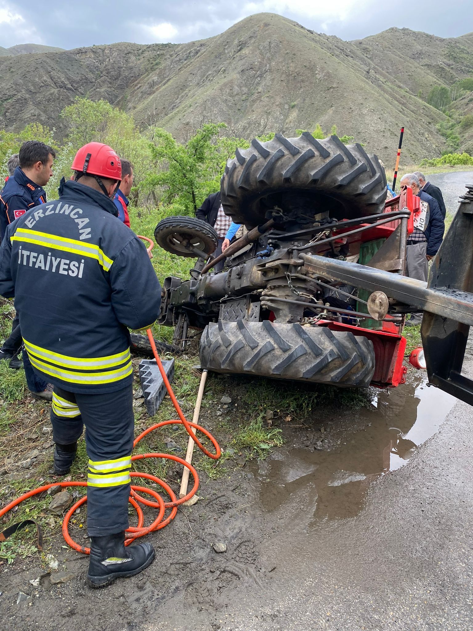 Erzincan’da  802 ölümlü yaralanmalı trafik kazası meydana geldi
