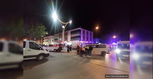 Erzincan’da trafik kazası: 3 yaralı