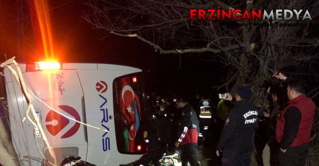 Erzincan’da yolcu otobüsü şarampole devrildi: 1 ölü, 8’i ağır 33 yaralı