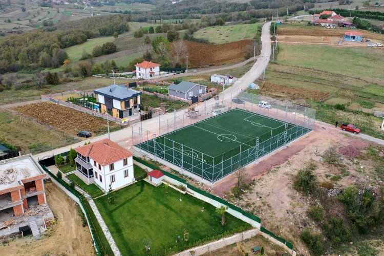 Kocaeli Büyükşehir’den kırsala futbol sahası