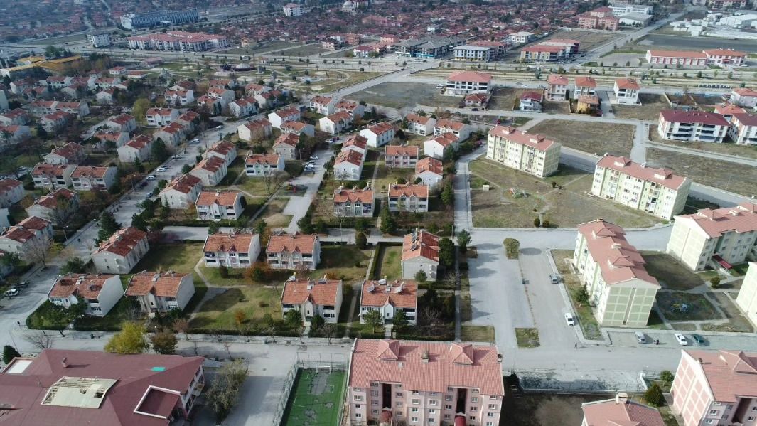 Erzincan Belediyesi, mahallelerde kaldırım