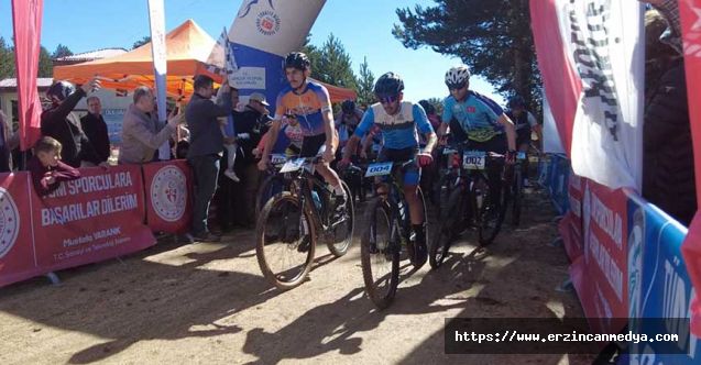 Refahiye “Dumanlı MTB CUP XCO” Bisiklet Yarışmasına Ev Sahipliği Yaptı