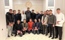 Doktor Altay Cem Meriç Üniversite Öğrencileri İle Bir Araya Geldi