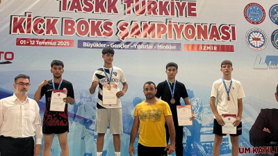 Kick Boks Türkiye Şampiyonası’nda bronz madalya kazanan Erzincanlı sporcular Mücahit