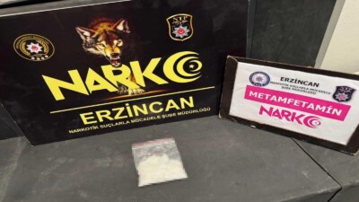 Erzincan Akyazı Uygulama Noktası’nda bir otobüste 27,84 gram metamfetamin ele