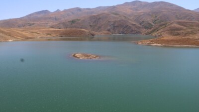 Turnaçayırı Barajı Erzincan’ın Çayırlı ilçesinde Balıklı Çayı üzerinde kurulan ve