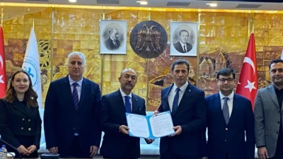 Erzincan'da kadın hükümlüleri hayata kazandıracak "İŞ'TE BEN" projesi için imzalar